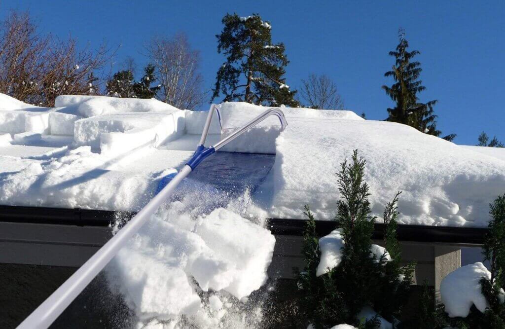 Roof Raking and Ice Dam Removal in Massachusetts